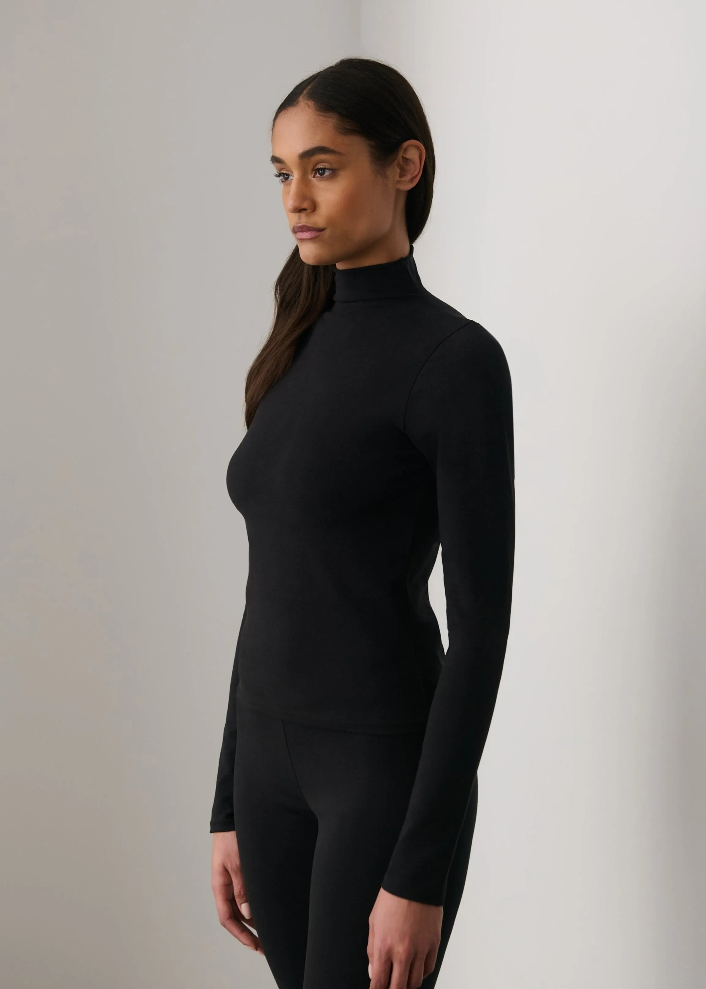 Base Long Sleeve Mock Neck